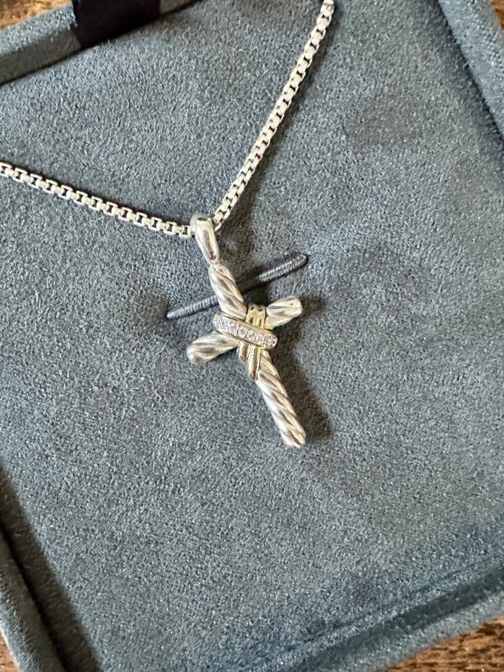 David Yurman Cable X Cross Necklace w/ Pavé White Diamonds & 14K Gold - 18"